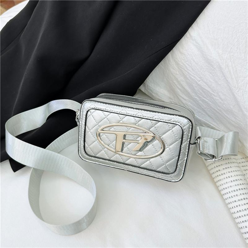 Stylish And Versatile Children s Camera Bag In Solid Color For Girls Fashionable Design Silver