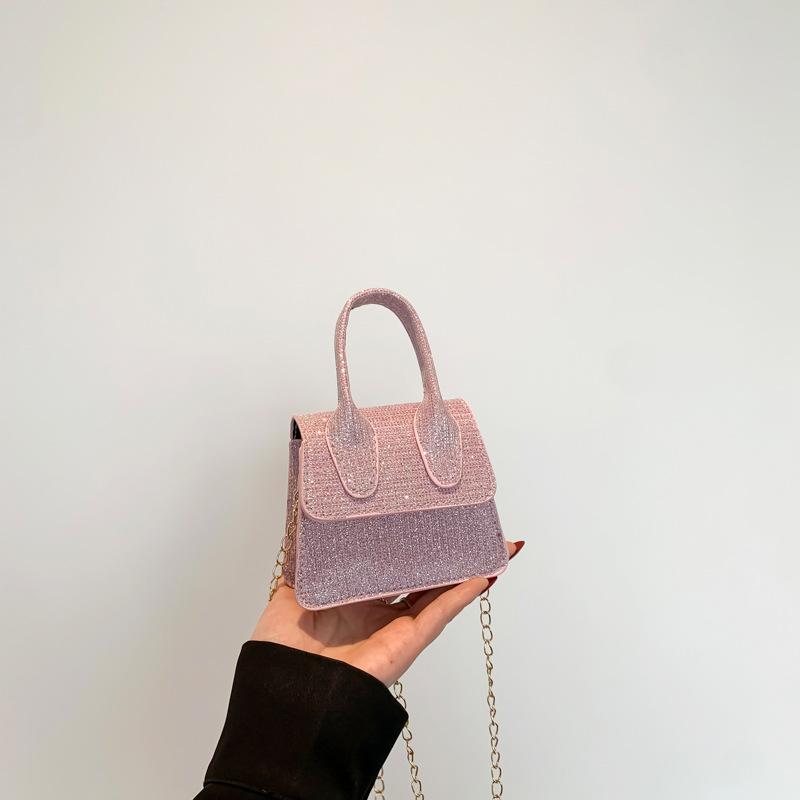 

Мини модная корейская версия цепочка маленькая сумка женщина 2025 весна и лето зарубежный стиль сумка через плечо мессенджер рот красный конверт маленькая квадратная сумка розовый