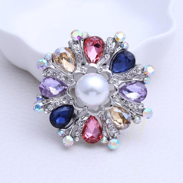 Dual -Purpose Silk Scarf Buckle Colorful Glass Silk Scarf Buckle Rhinestone Brooch Multi -Purpose Four -Color Optional Flower Shape