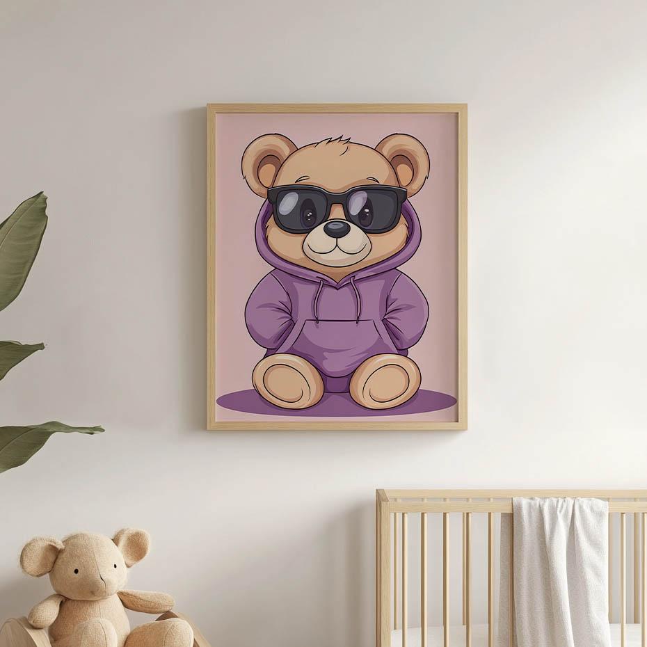 Plakat Miś W Fioletowym Hoodie Plakat Miś W Fioletowym Hoodie, 70X100 Cm, Bez Ramy, Płótno Premium Na Blejtramie