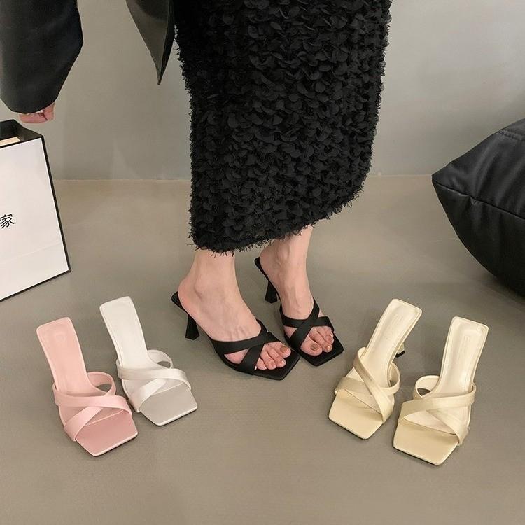 2025 Summer New Cross-strap Fashion Medium Heel Slippers Open-toed Square Heel French High-heeled Cool Slippers