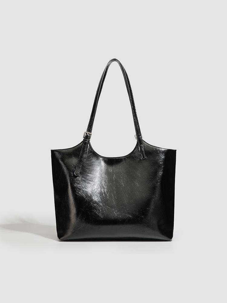 Simple Oil Wax Leather Shoulder Bag Large Capacity Tote Bag Fashion Daily Commuting Versatile Casual Shoulder Bag Women