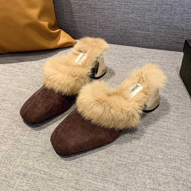 

Баотоу большой размер осенне-зимние бархатные шлепанцы с квадратным носком замшевые однотонные на толстом каблуке пушистые туфли ленивые туфли повседневная мода женские шлепанцы 43 темно-коричневого