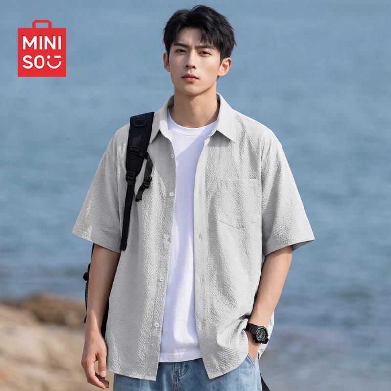 MINISO Men's Summer Lightweight Seersucker Short-Sleeve Shirt (Three-Proof)