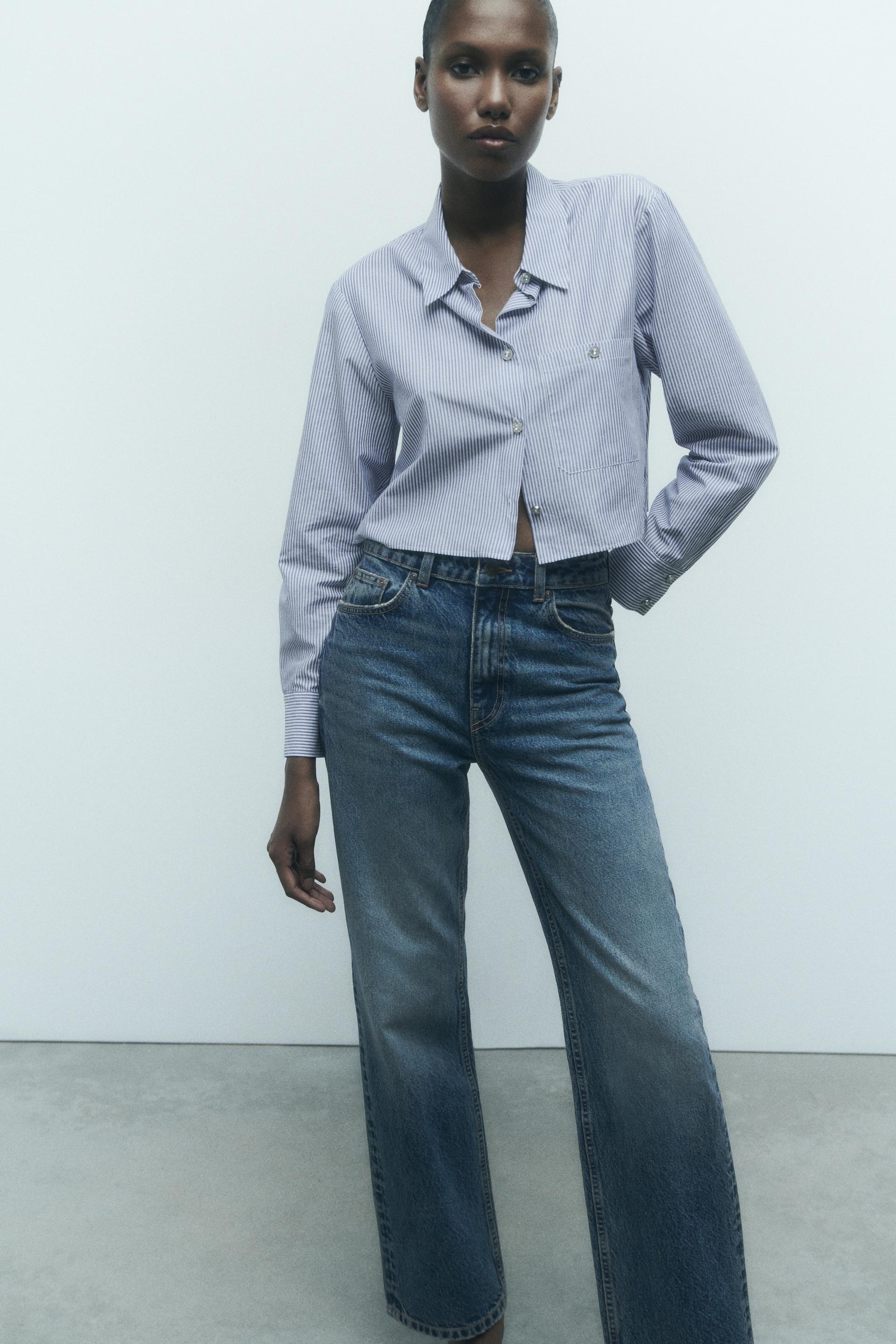 

РУБАШКА В ПОЛОСКУ СО СТРАЗАМИ