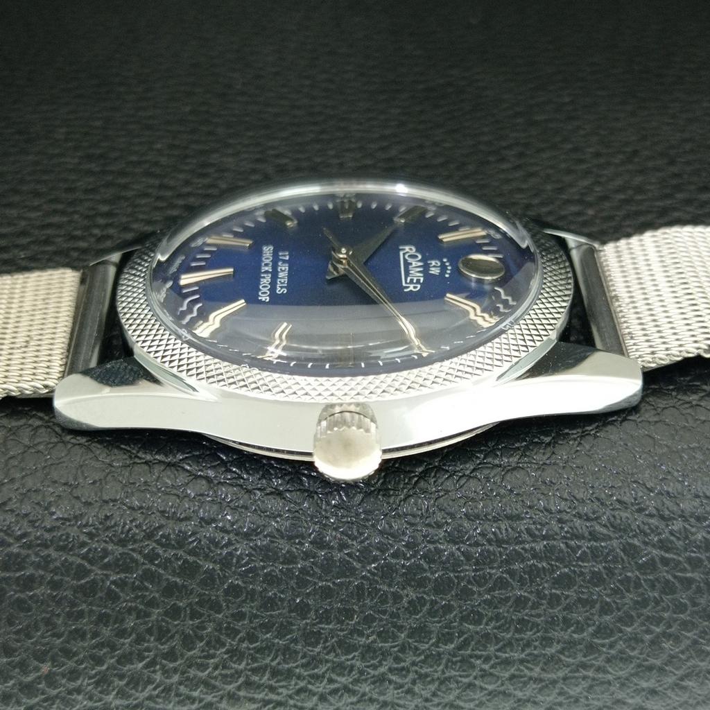 MONTRE HOMME SUISSE VINTAGE À REMONTAGE MANUEL CADRAN BLEU RECONDITIONNÉE a707125-1