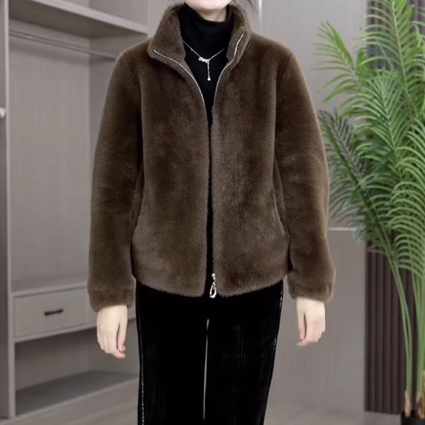 

Легкая материнская зимняя одежда куртка с коротким воротником-стойкой из искусственного меха для женщин среднего и пожилого возраста осенне-зимний теплый топ из имитации норки 3XL 140-155