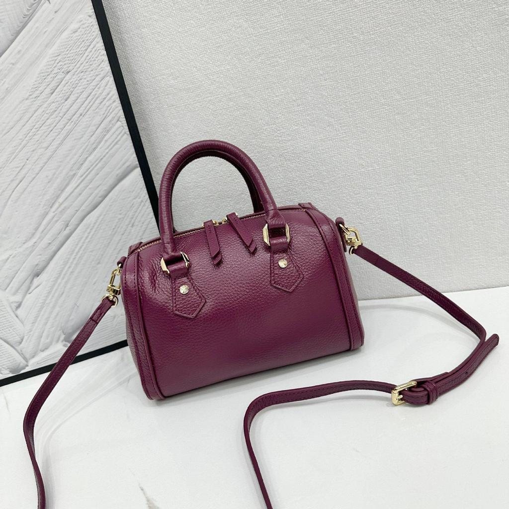 Autumn & Winter Luxury Leather Crossbody Bags: Stylish, Versatile, and High-End Shoulder Handbags for Women.