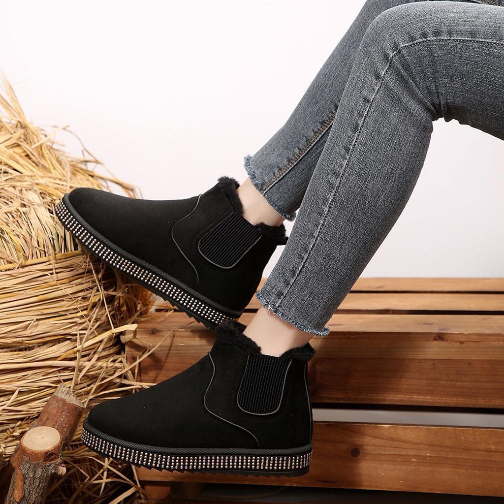 Comfortable and versatile casual flat-bottomed short boots for children to wear outside 2025 autumn and winter new fashionable warm snow boots for wom