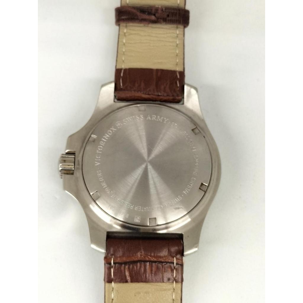 Used VICTORINOX 241682 watch
