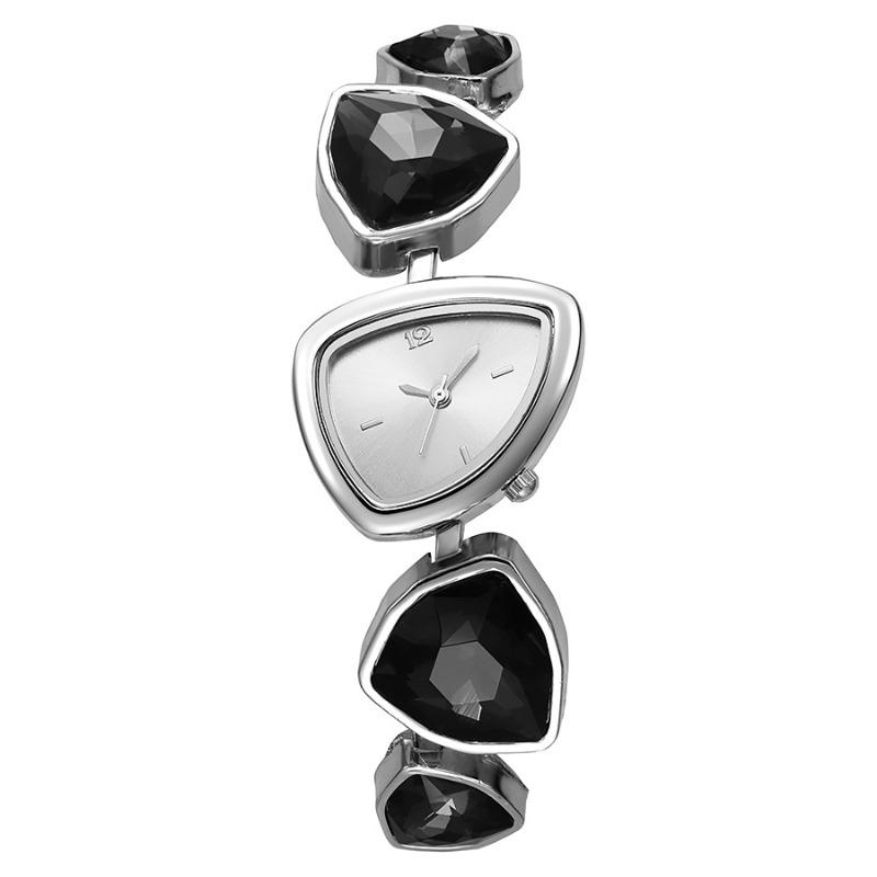 Nouvelle montre de mode de grande valeur pour femmes, cristal de montre irrégulier incrusté de diamants, luxe léger, niche, montre à quartz de grande valeur pour femmes