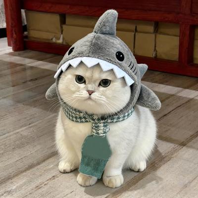 Süße Haifisch-Katzenmütze Haustier-Kostümhut Verstellbarer Plüsch-Haifischhut Kätzchen Lustiges Outfit-Accessoire für Feiertagspartys Fotografie Cosplay