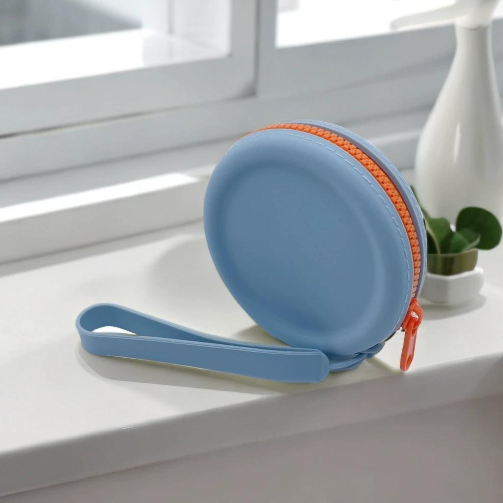 

Сумка для дрессировки лакомств для собак, портативная силиконовая сумка для корма для собак с ремешком и крючком для хранения принадлежностей для прогулок на открытом воздухе светло-синий