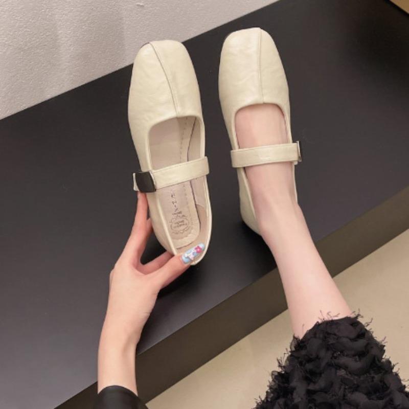 Mary Jane shoes women's autumn new one-word shallow mouth single shoes retro square head small leather shoes