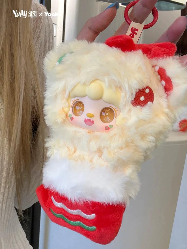Yooki Christmas Jingle Bell Series Blind Box Kawaii Keychain Mystery Anime Figure Shaking Snow Bear Desktop Ornament Gifts Carry Mini Lightweight