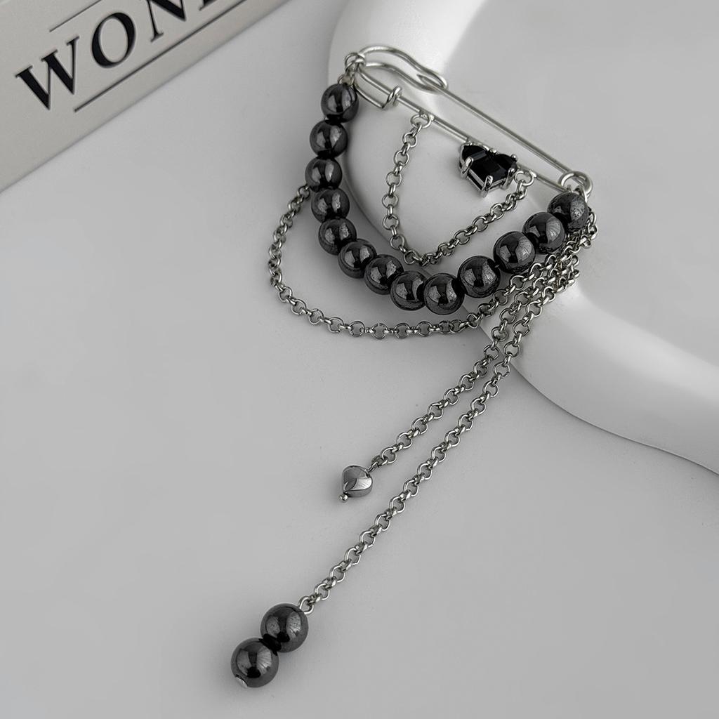 Black Crystal Heart Pendant Brooches Women Irregular CCB Beaded Chain Multi-Layer Tassel Brooch Pin Pants Ankle Chain Jewelry