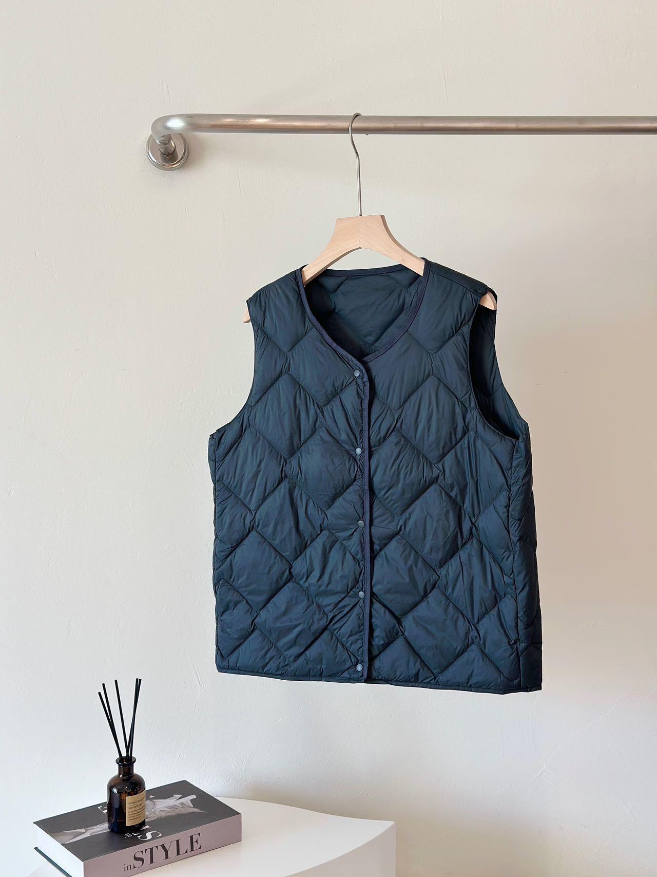 TikTok Autumn/Winter Women s Lightweight Diamond Pattern V-Neck Sleeveless Down Vest 3XL темно-зеленого