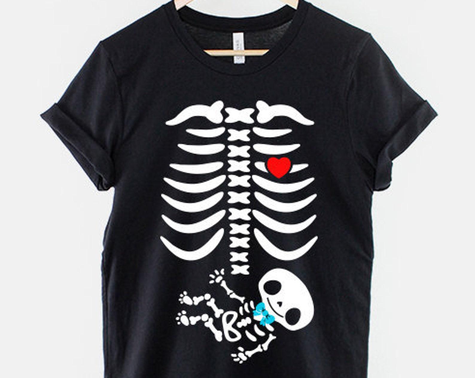 Baby Boy Pregnancy Announcement T-Shirt, Halloween Pregnancy Shirt, Baby Announcement Shirt for Mom, Cute Maternity Graphic Tee M