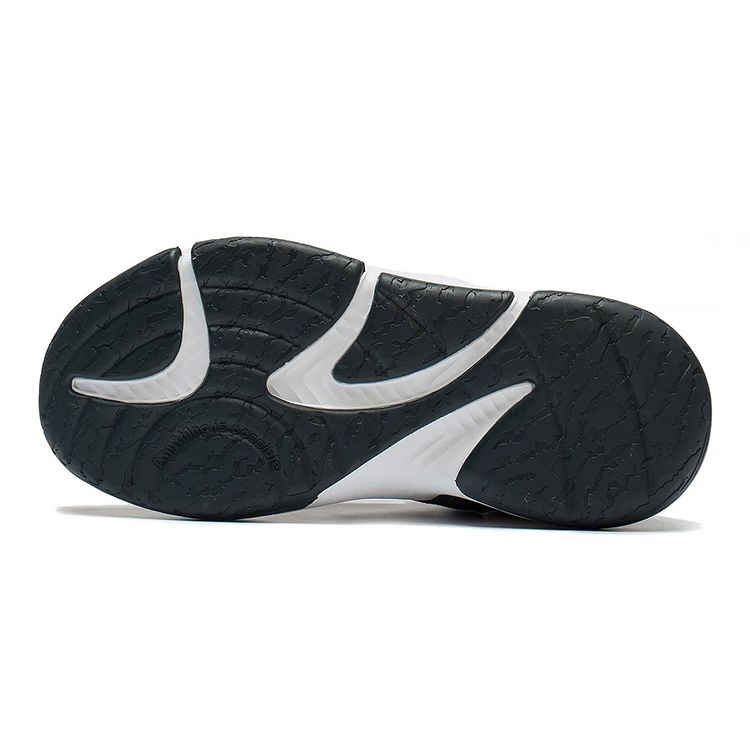 LiNing Youth  Rebound Shock Absorption Breathable Wear-Resistant Non-Slip Low-Top Basketball Shoes Kids Basketball Shoes Black Gold YKBS088-1