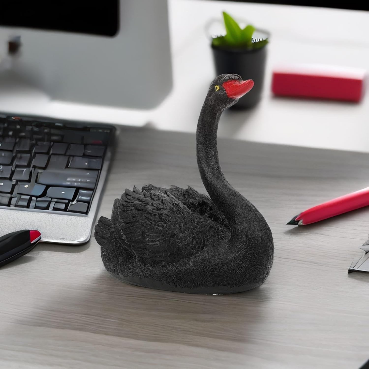 Cyrank Black Swan Decoration, Resin Bird Statue Goose Pond Statue Simulation Floating Swan Garden Decoration 3D Lifelike Swan Animal Sculpture Black