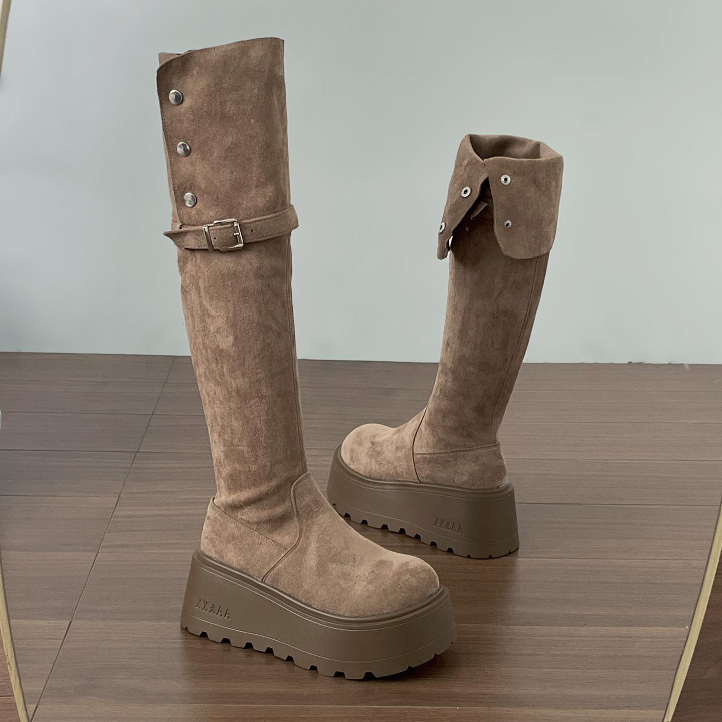 

Queen Fan retro black platform boots women s boots 2025 new autumn with skirt slim knight boots 38 бежевый