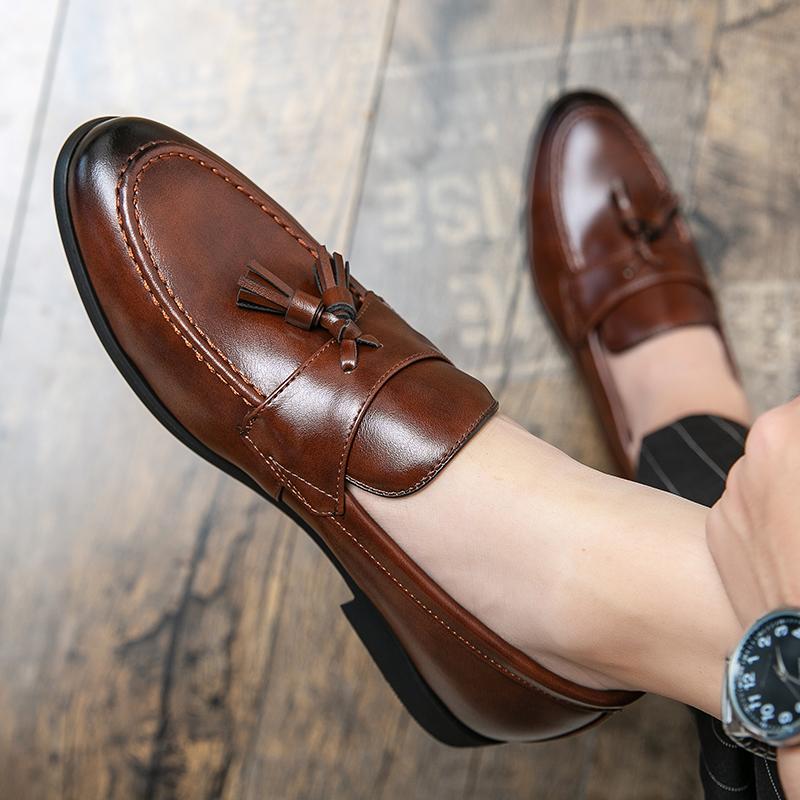 Pantofi cu ciucuri din piele, noi de primăvară, pantofi loafer pentru bărbați, slip-on pentru condus, pantofi confortabili din piele pentru bărbați, pantofi casual pentru bărbați la modă