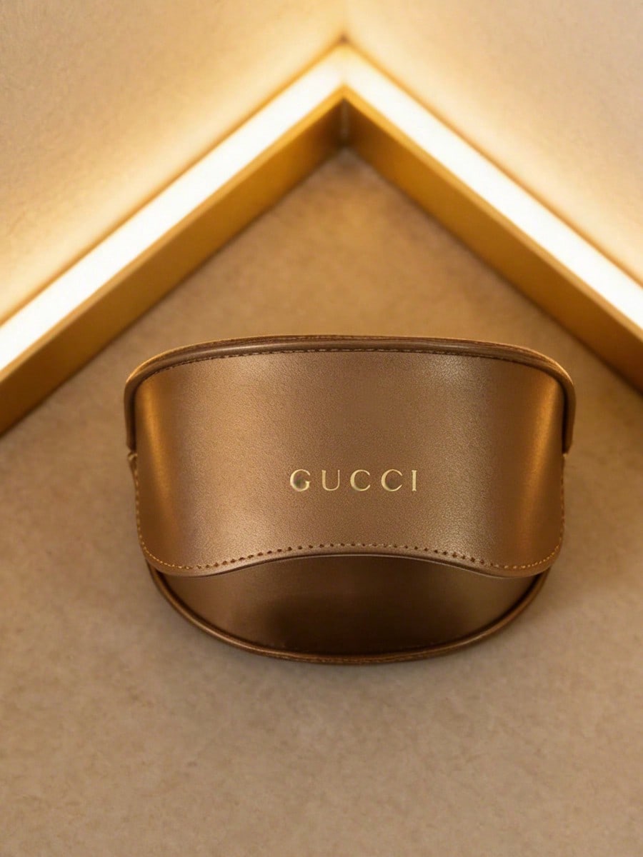 Gucci Brown Flip-Top Sunglass Case коричневый