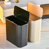 14L schmaler Pressring-Mülleimer mit Deckel Papierkorb für Badezimmer Lücke Küche Fußabfall Mülleimer Toilette Mülleimer Licht Luxus
