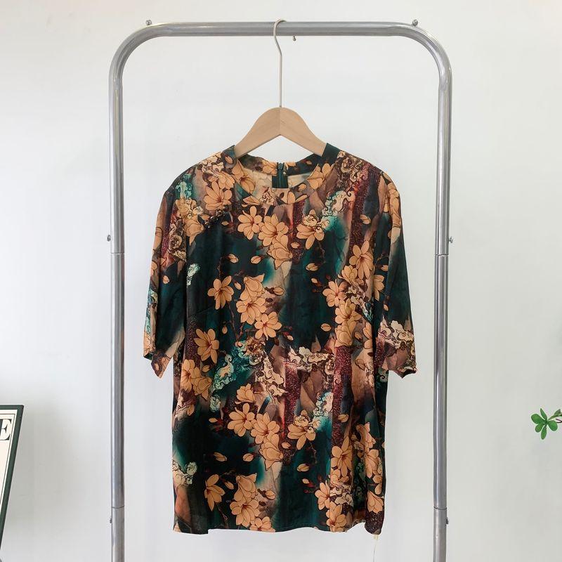

Mulberry Silk Top Ladies New Printed Short-Sleeved Top Retro Florals New Chinese Silk Mother Wear Loose Dark green 4XL