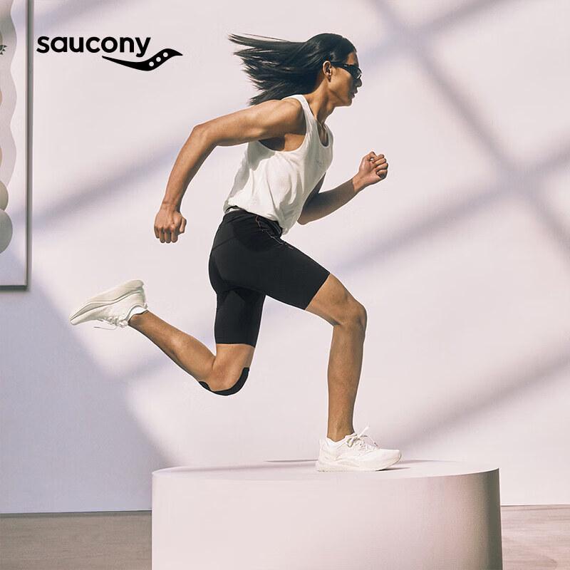 Saucony Men s Running Artist Compression Quarter Pants L