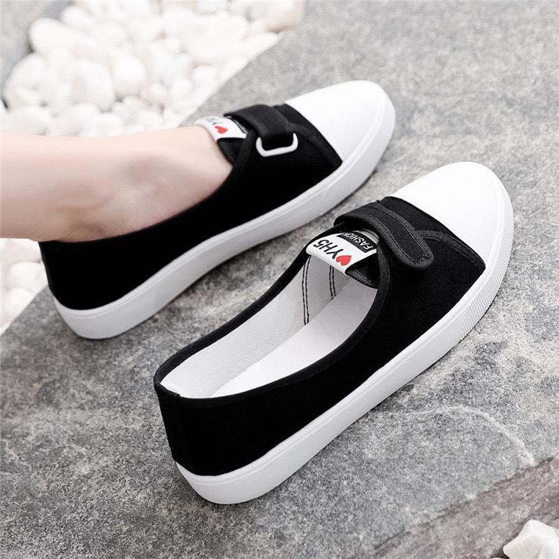 New low-top canvas shoes female student flat casual shoes sports casual board shoes lazy little white shoes