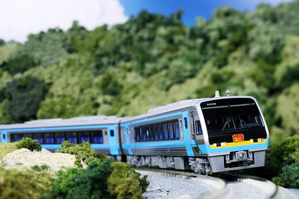 KATO N Gauge JR Shikoku 2000 Series Limited Express Set Diesel Train Model "Nanpu" 4-Car 10-1503