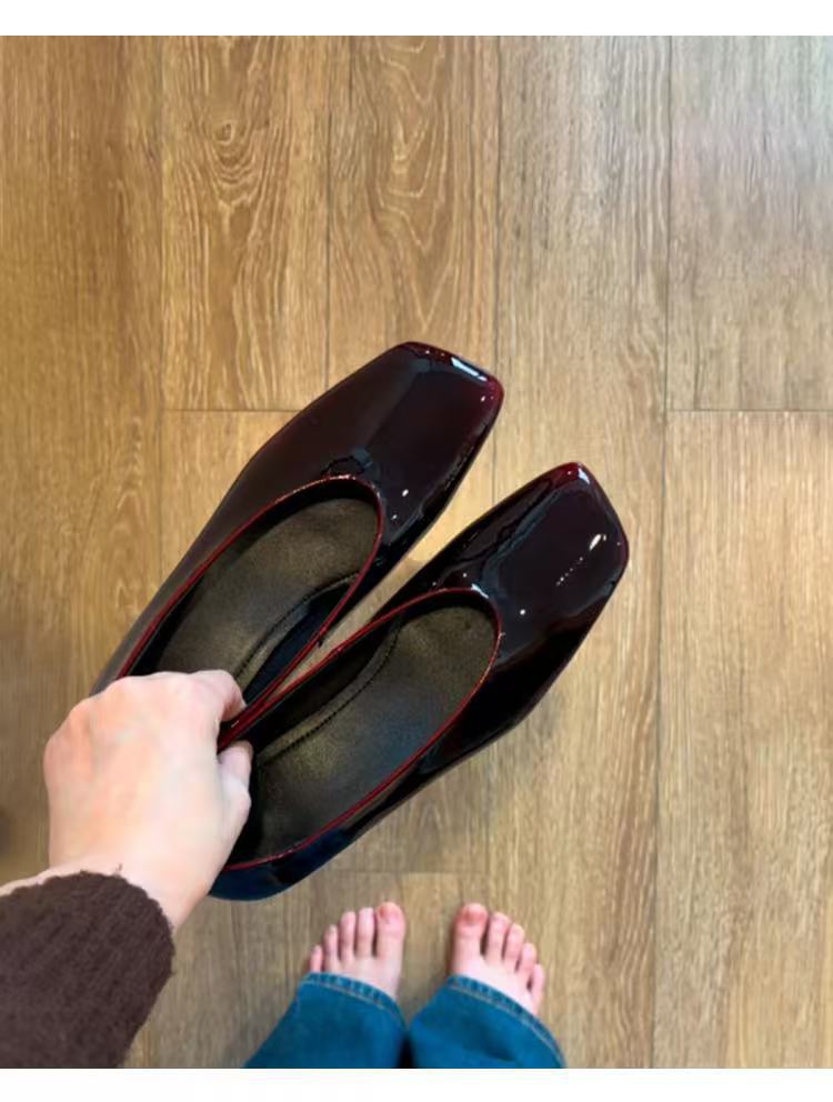

Spot~ New British Versatile Lazy Single Shoes Women s Pedal Low Heel Sloping Square Head Glossy Fashion Grandma Shoes 35