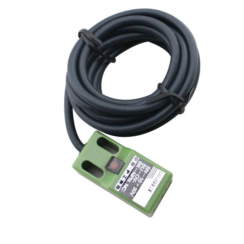 Huguang DHS18-5MC1C2B1B2D1D2Y1Y2 Inductive Proximity Sensor, 5mm Detection.