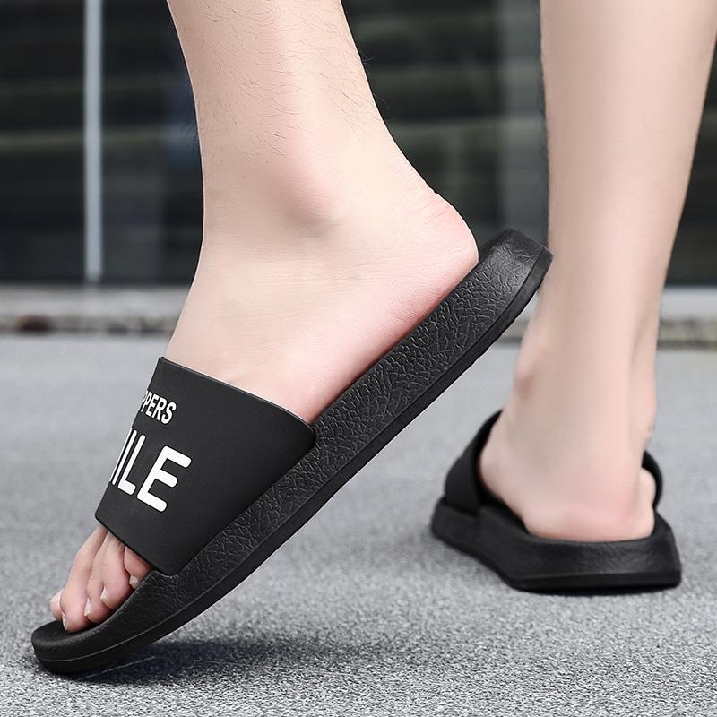 Fashion Comfortable Men's Slipper Spring Summer Outdoor New Style Man's Sandals Male Footwear Fashion Casual Soft Non-slip Men Shoes