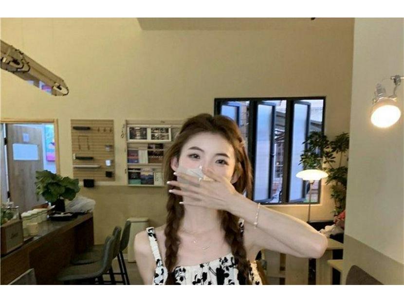 Extra Large Floral Camisole Vest for Plus Size Women - French Niche Design