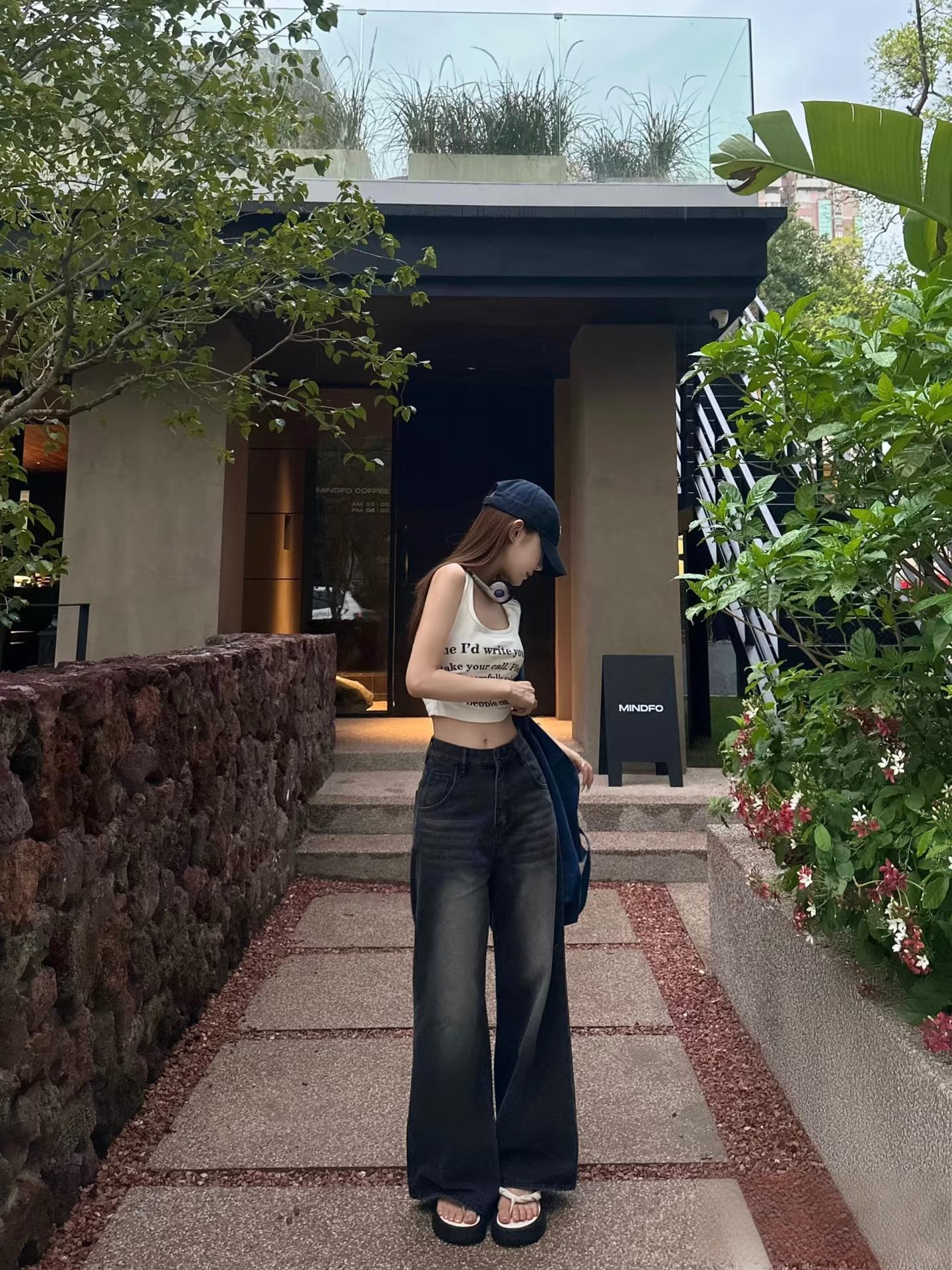 Fansi Yu 2025 Wide-Leg High-Waist Women s Jeans: Slimming, Versatile, Straight-Leg, Floor-Length Pants for Spring/Autumn. M (50-55 kg)