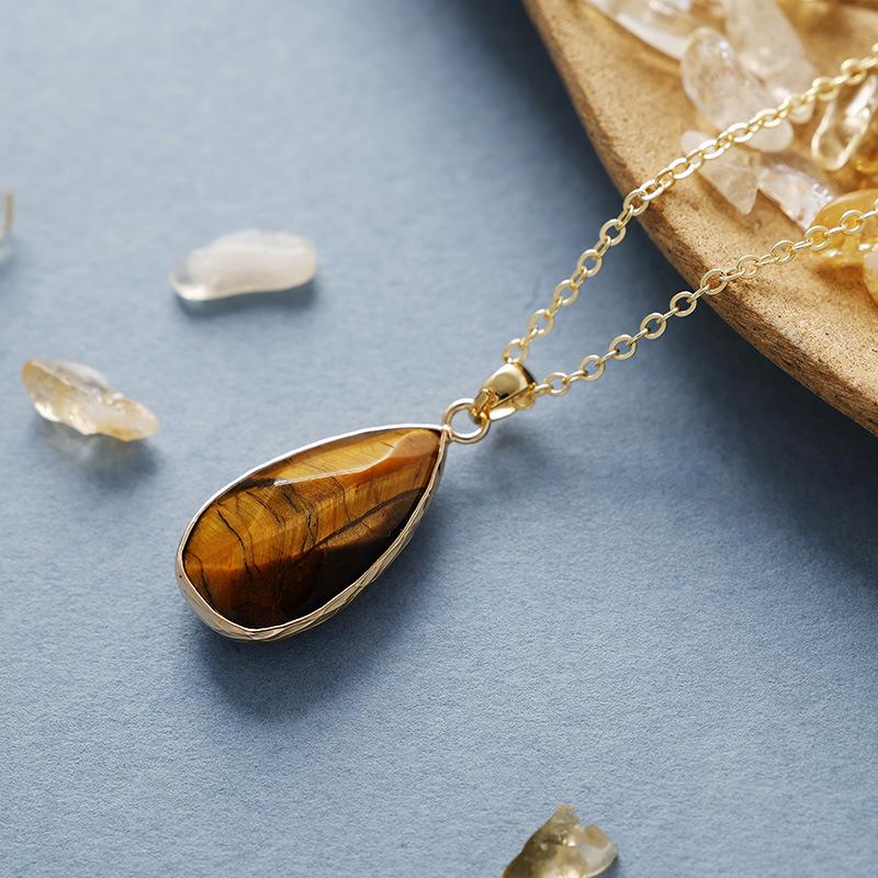 Hot Selling Simple Natural Stone Crystal Water Drop Pendant Copper Plated Real Gold Necklace Daily Jewelry