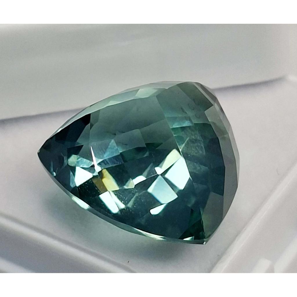 Natural Bluish Green Tourmaline Trillion Cut 20-22 Ct Stunning Gemstone