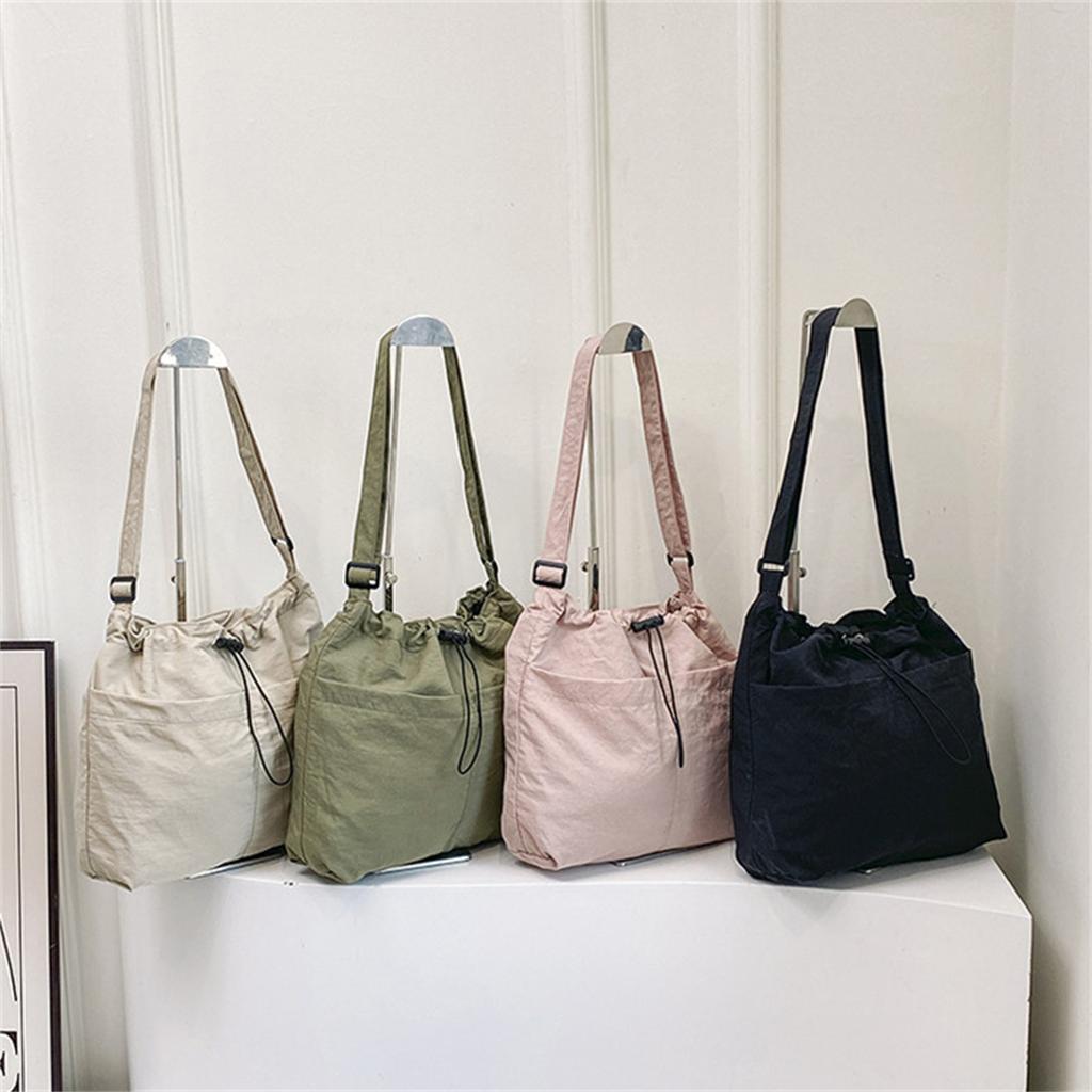 Leichte Canvas-Umhängetasche für Damen Herren Große Kapazität Einfarbig Kordelzug Umhängetasche für Freizeit und Reisen