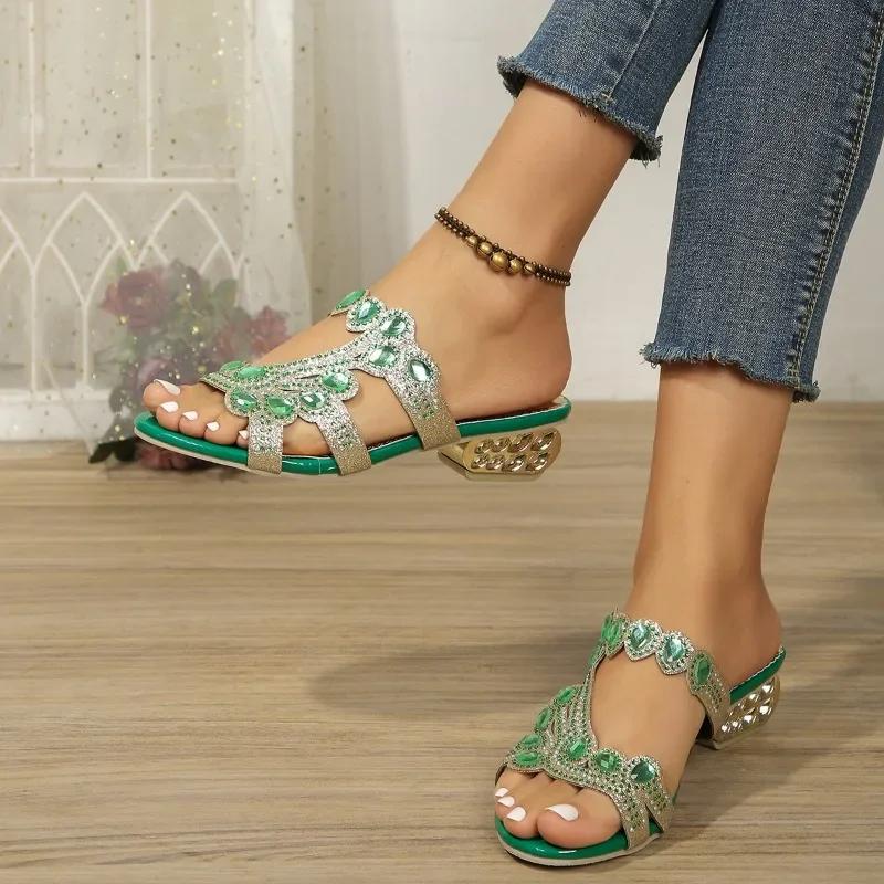 Fashion Women's Slippers 2024 Hot Selling New Women's Rhinestone Slippers Shiny Hollow Casual Slippers Large Size Fashion Beach Sandals