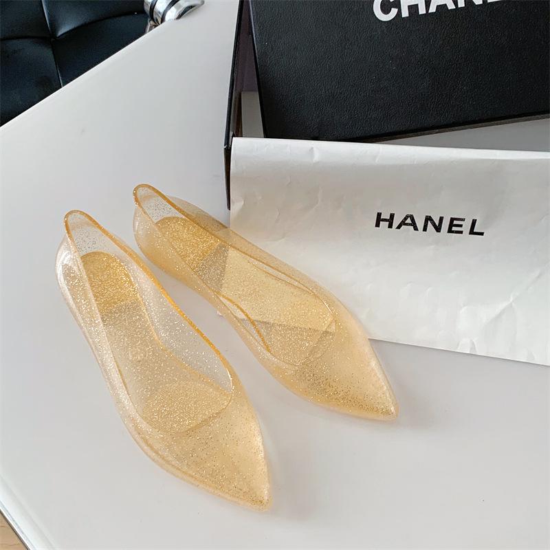Yuzhihao Summer Women's Pointed Toe Closed Flat Sandals - Fashionable, Solid Color, Low Cut Design