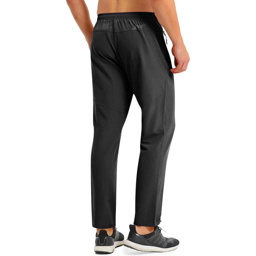 Sportliche locker sitzende Herren-Hose mit Kordelzug und elastischem Bund