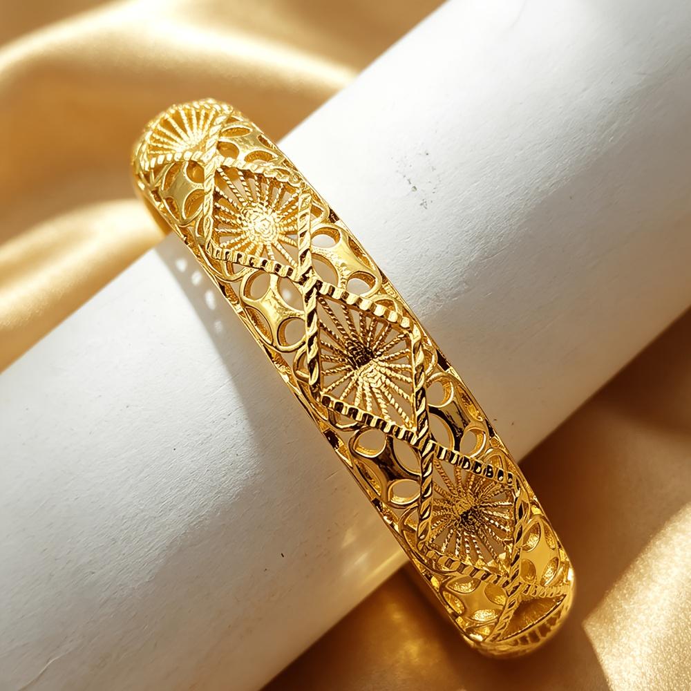 Bohemian hollow bracelet with electroplated hollow design, comfortable to wear, made of non-metallic material, suitable for all skin tones, suitable
