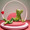 Enchanting Frog Lady Figurine Frogs with Lipstick Applied Sculptures Home Desktop Dresser Decoration Animal Statue Gifts Couples