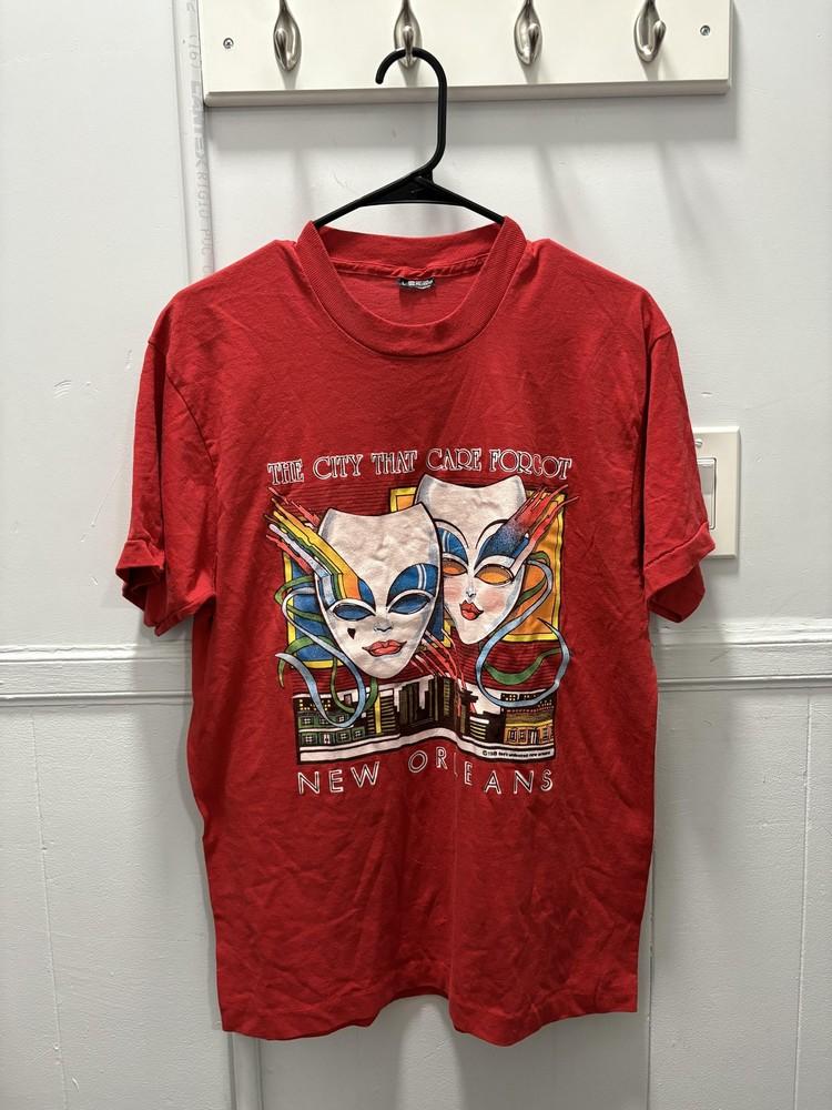 

Vintage New Orleans Shirt Mens Large Red Mardi Gras Single Stitch 1985 80s Unisex T-Shirt XXXL