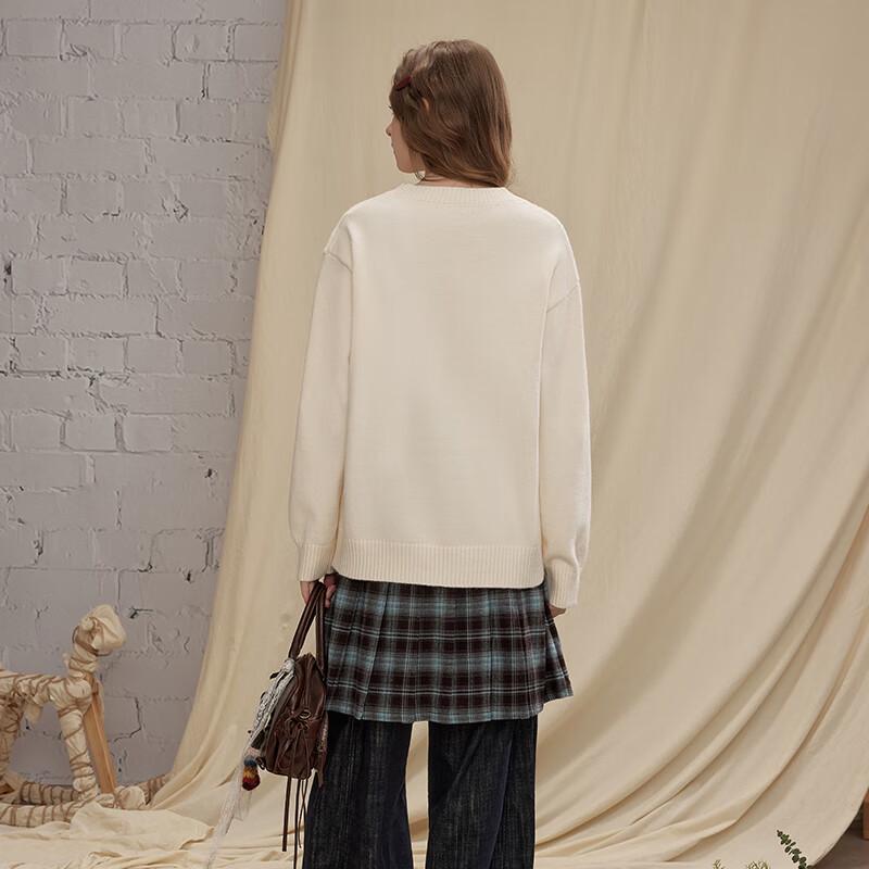 UNIFREE Korean Style Dog Pattern Round Neck Knit Sweater