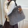 2025 New Autumn Handbag Plush Bag Women's Fashion Shoulder Bag Lazy Wind Large Capacity Underarm Bag Women