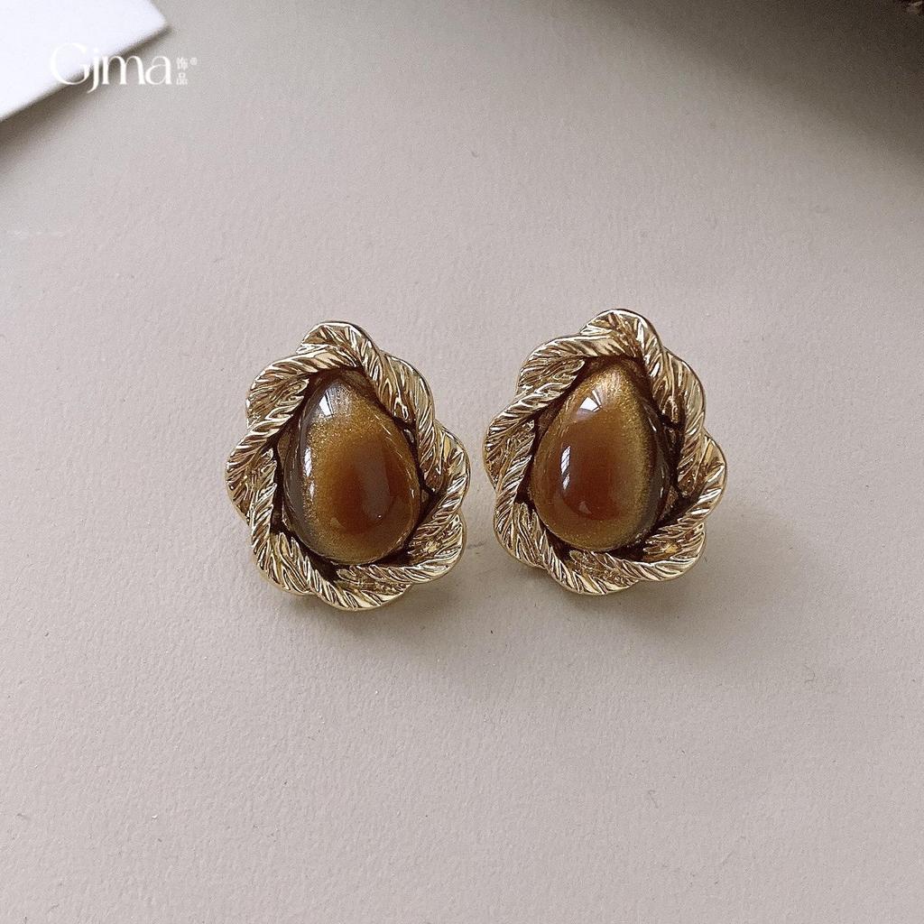 Melanoid Tiger Eye Heart Stud Earrings - Luxurious Fashion Jewelry Design