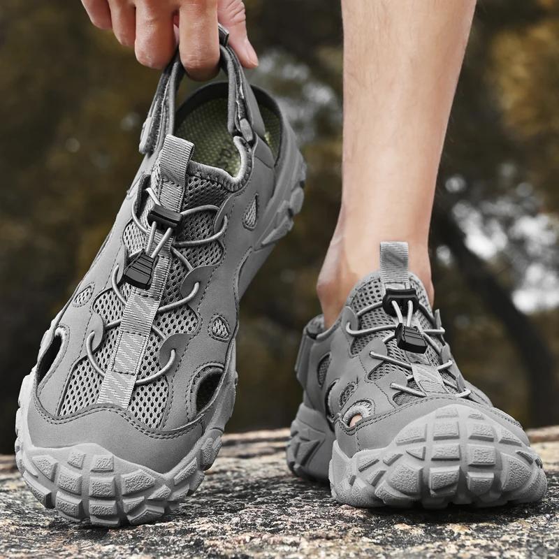 Fashion Men's Breathable Mesh Sandals Lightweight Outdoor Sports Shoes with Non-Slip Sole Summer Beach Leisure Hollow Design for Comfort